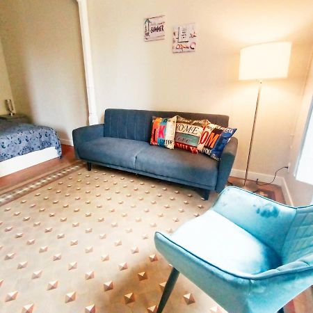 By Plaza Catalunya Rooms Barcelona Bagian luar foto
